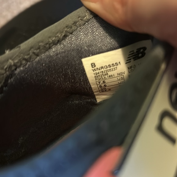 Women’s New Balance shoes - Picture 6 of 6